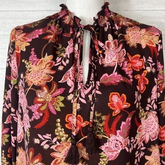 NANETTE Lepore Floral Blouse Tie Neck - Picture 2 of 11